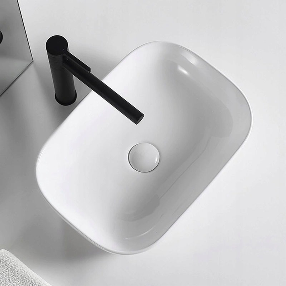 Lavoar Rebiko 46 cm – ceramică albă, pentru blat, design modern