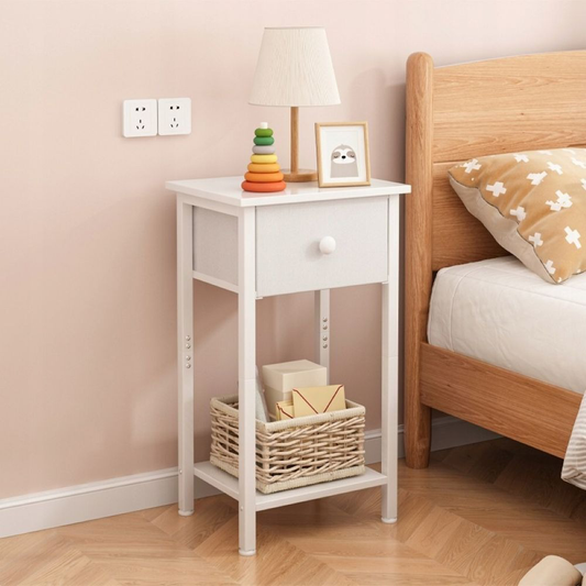 Măsuță noptiere albă – 45 cm, sertar + 2 polițe, stil scandinav