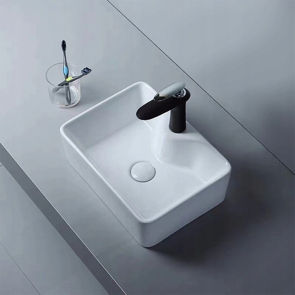 Lavoar Rebiko 47 cm – ceramică albă, elegant, pentru baie