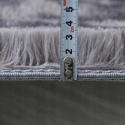 Covor pluș modern – fibre lungi, confort termic și fonic